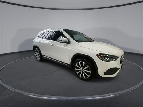 2022 Mercedes-Benz GLA 250 Base 4MATIC