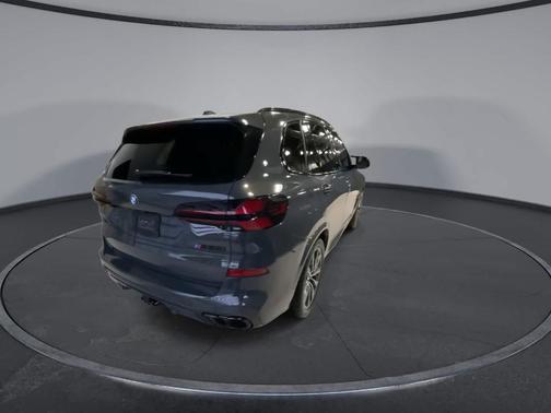 2025 BMW X5 M60i