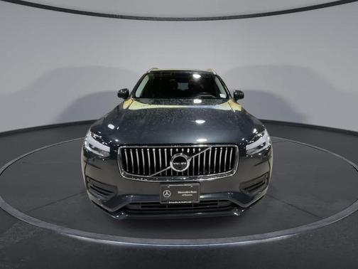 2021 Volvo XC90 T6 Momentum 6 Passenger