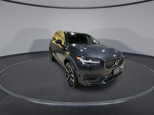 2021 Volvo XC90 T6 Momentum 6 Passenger