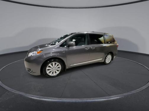 2016 Toyota Sienna XLE