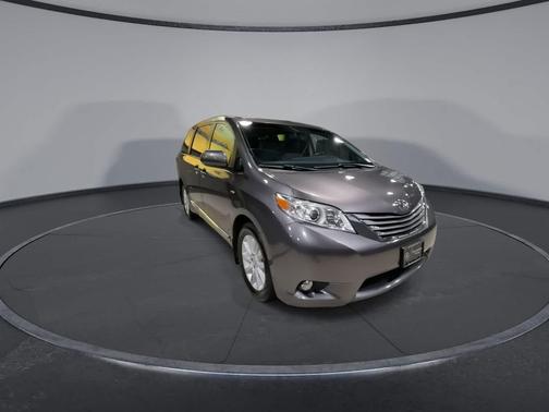 2016 Toyota Sienna XLE
