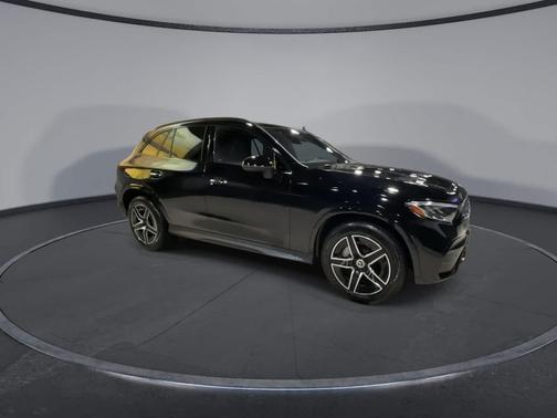 2025 Mercedes-Benz GLC 300 Base 4MATIC