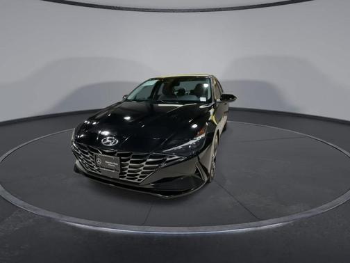 2021 Hyundai ELANTRA Limited
