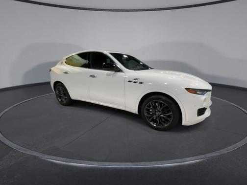 2024 Maserati Levante GT Ultima