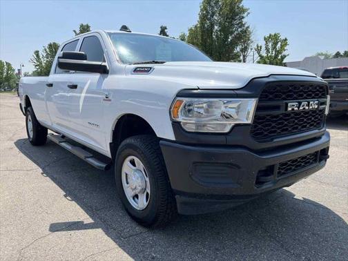 2022 RAM 3500 Tradesman Crew Cab 4x4 8' Box