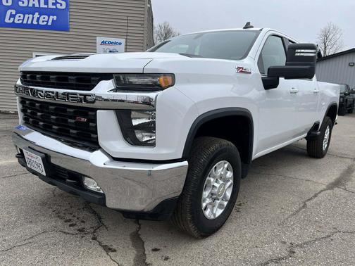 Summit White 2022 Chevrolet Silverado 2500 LT