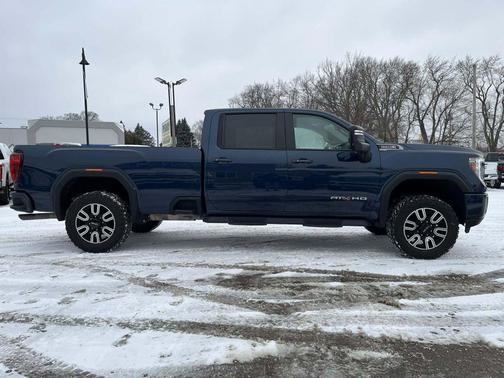 2022 GMC Sierra 2500 AT4