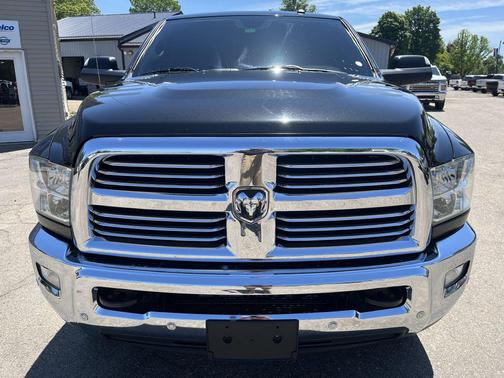 BLACK 2018 RAM 2500 Big Horn Crew Cab 4x4 6'4' Box