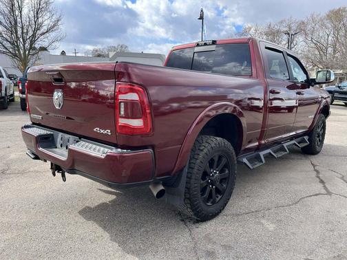 2019 RAM 2500 Laramie Crew Cab 4x4 6'4' Box