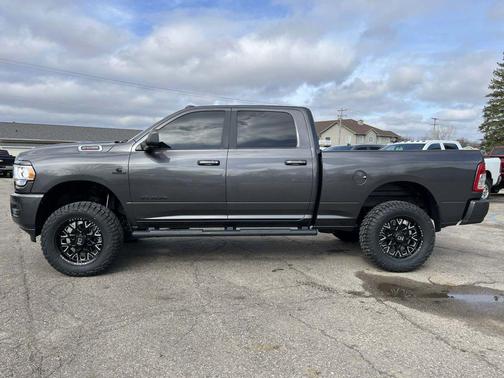 2021 RAM 2500 Big Horn Crew Cab 4x4 6'4' Box