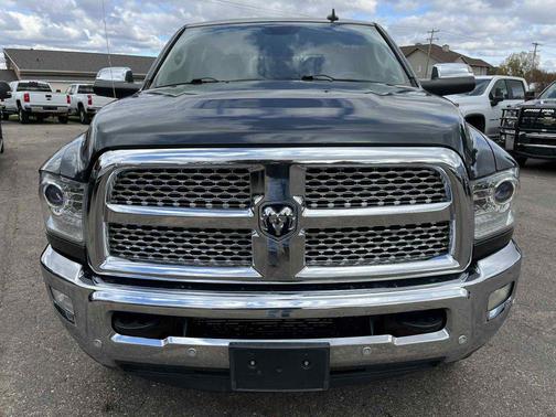 2018 RAM 2500 Laramie Crew Cab 4x4 6'4' Box