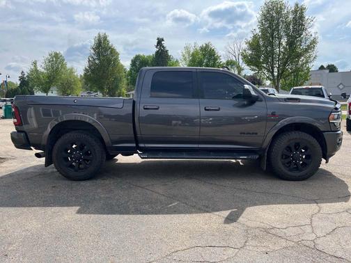 Granite Crystal Metallic Clearcoat 2021 RAM 2500 Laramie Crew Cab 4x4 6'4' Box