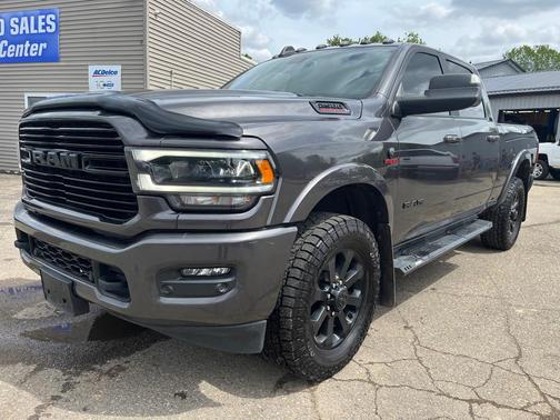 Granite Crystal Metallic Clearcoat 2021 RAM 2500 Laramie Crew Cab 4x4 6'4' Box