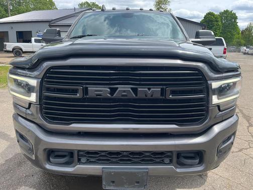 Granite Crystal Metallic Clearcoat 2021 RAM 2500 Laramie Crew Cab 4x4 6'4' Box