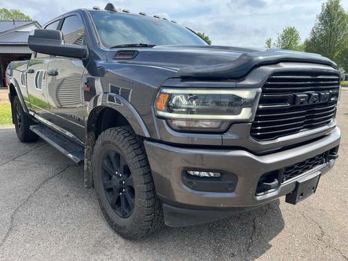 Granite Crystal Metallic Clearcoat 2021 RAM 2500 Laramie Crew Cab 4x4 6'4' Box