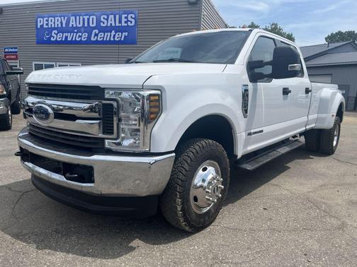 Oxford White 2018 Ford F-350 XLT