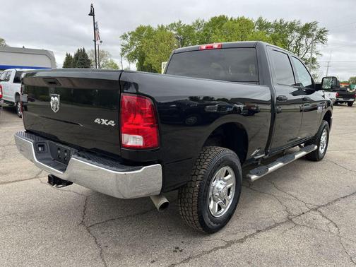 Brilliant Black Crystal Pearlcoat 2018 RAM 2500 Tradesman Crew Cab 4x4 6'4' Box