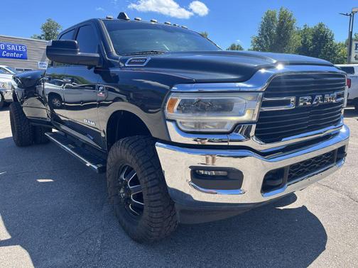 Maximum Steel Metallic Clearcoat 2019 RAM 3500 Big Horn Crew Cab 4x4 8' Box