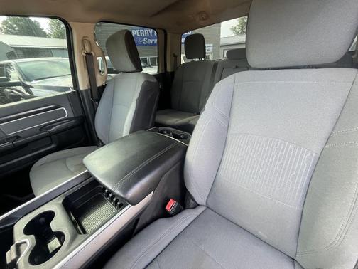 Maximum Steel Metallic Clearcoat 2019 RAM 3500 Big Horn Crew Cab 4x4 8' Box