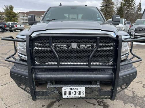 2023 RAM 2500 Tradesman Crew Cab 4x4 6'4' Box