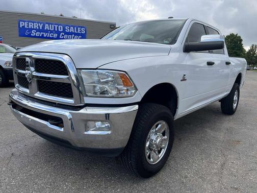 2018 RAM 2500 SLT Crew Cab 4x4 6'4' Box