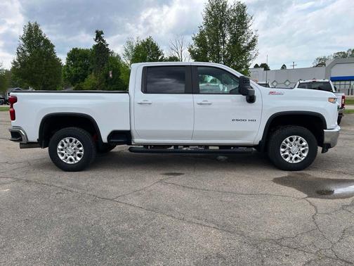 Summit White 2020 Chevrolet Silverado 2500 LT