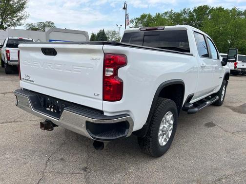 Summit White 2020 Chevrolet Silverado 2500 LT