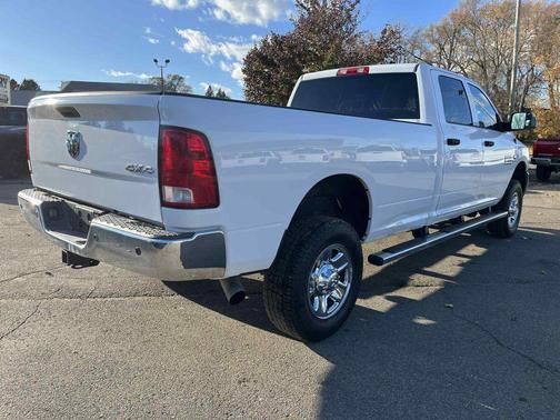 2018 RAM 2500 Tradesman Crew Cab 4x4 8' Box