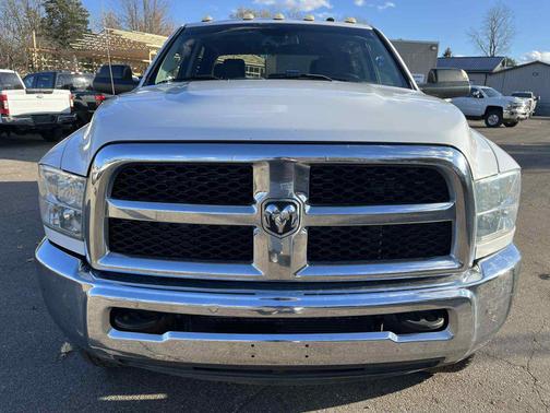 2018 RAM 2500 Tradesman Crew Cab 4x4 8' Box