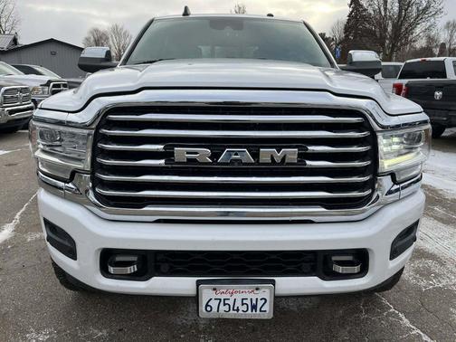 2019 RAM 2500 Limited Crew Cab 4x4 6'4' Box
