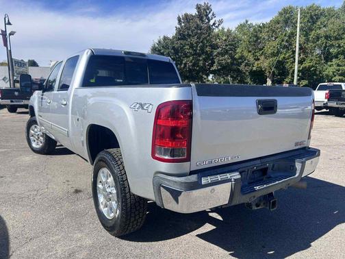 2011 GMC Sierra 2500 SLT