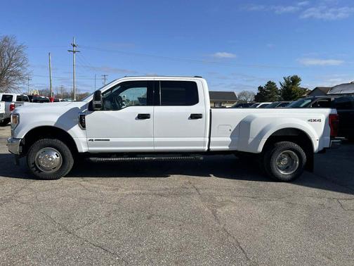 Oxford White 2022 Ford F-350 XLT