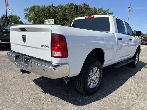 2018 RAM 2500 Tradesman Crew Cab 4x4 6'4' Box