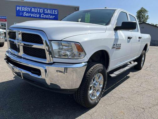 2018 RAM 2500 Tradesman Crew Cab 4x4 6'4' Box