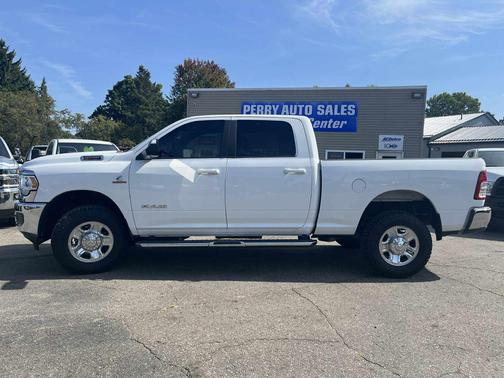 2021 RAM 2500 Big Horn Crew Cab 4x4 6'4' Box