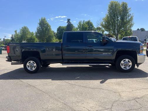 GREY 2017 Chevrolet Silverado 2500 LT