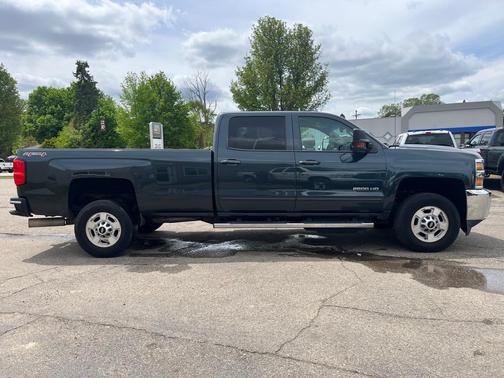 GREY 2017 Chevrolet Silverado 2500 LT