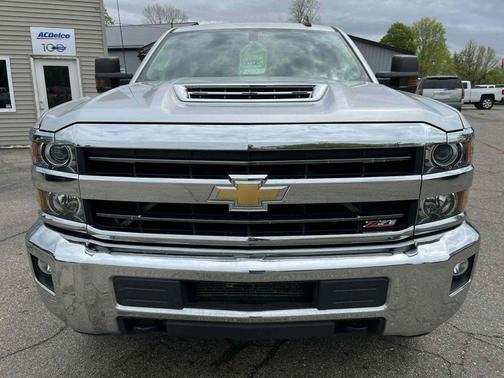 Silver Ice Metallic 2019 Chevrolet Silverado 2500 LT