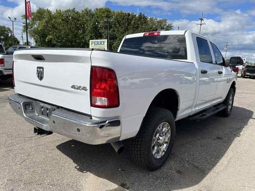 2018 RAM 2500 Tradesman Crew Cab 4x4 6'4' Box