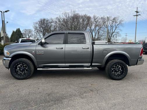 Black Clearcoat 2013 RAM 2500 Laramie