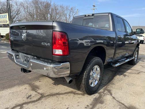 2018 RAM 2500 Big Horn Crew Cab 4x4 6'4' Box