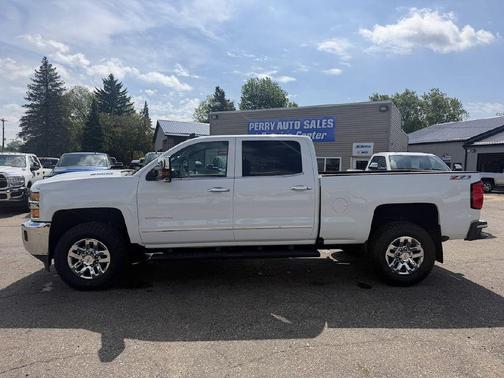Summit White 2017 Chevrolet Silverado 2500 LTZ