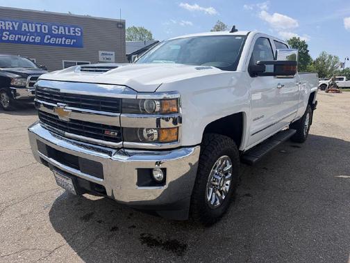 Summit White 2017 Chevrolet Silverado 2500 LTZ