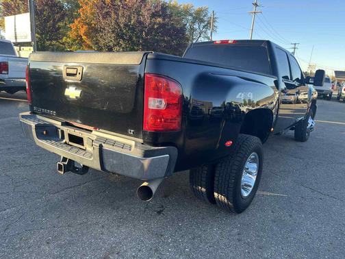 2011 Chevrolet Silverado 3500 LT