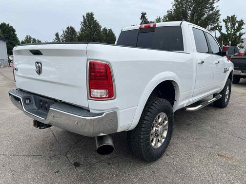2018 RAM 2500 Laramie Crew Cab 4x4 6'4' Box