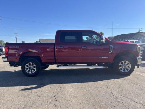 Ruby Red Metallic Tinted Clearcoat 2019 Ford F-250 XLT
