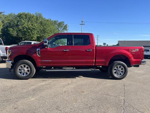 Ruby Red Metallic Tinted Clearcoat 2019 Ford F-250 XLT