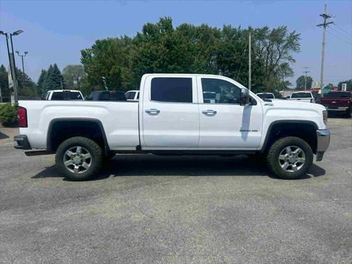 2017 GMC Sierra 2500 SLT