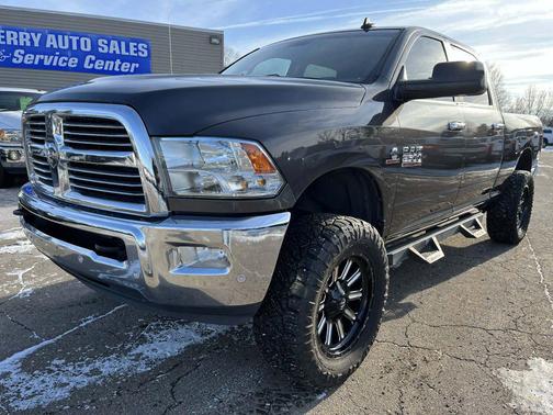 2018 RAM 2500 Big Horn Crew Cab 4x4 6'4' Box